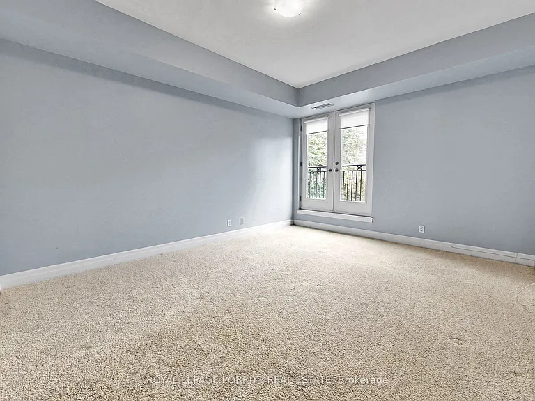 9 Burnhamthorpe Cres #309 — Photo 23