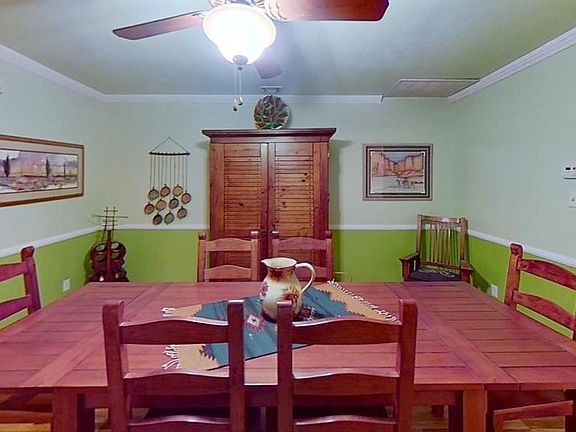 3rd image of 2606 Country Club Dr