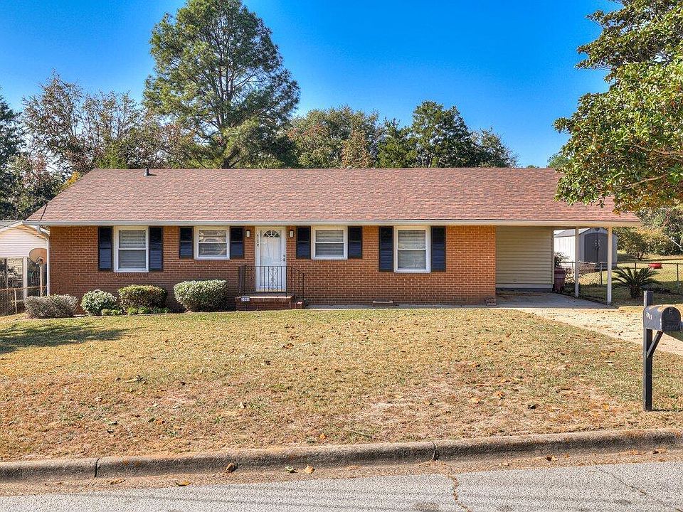 1st image of 2085 Hillsinger Road