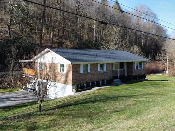5241 Deepwater Mountain Rd, Fayetteville, WV 25840