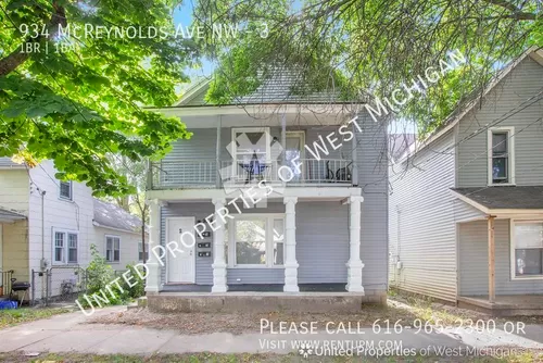 934 McReynolds Ave NW #3 Photo 1