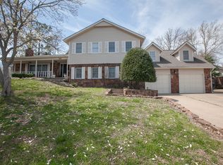 1809 Maplewood Dr, Claremore, OK 74017