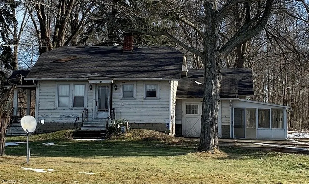 697 Howland Wilson Rd SE photo 1