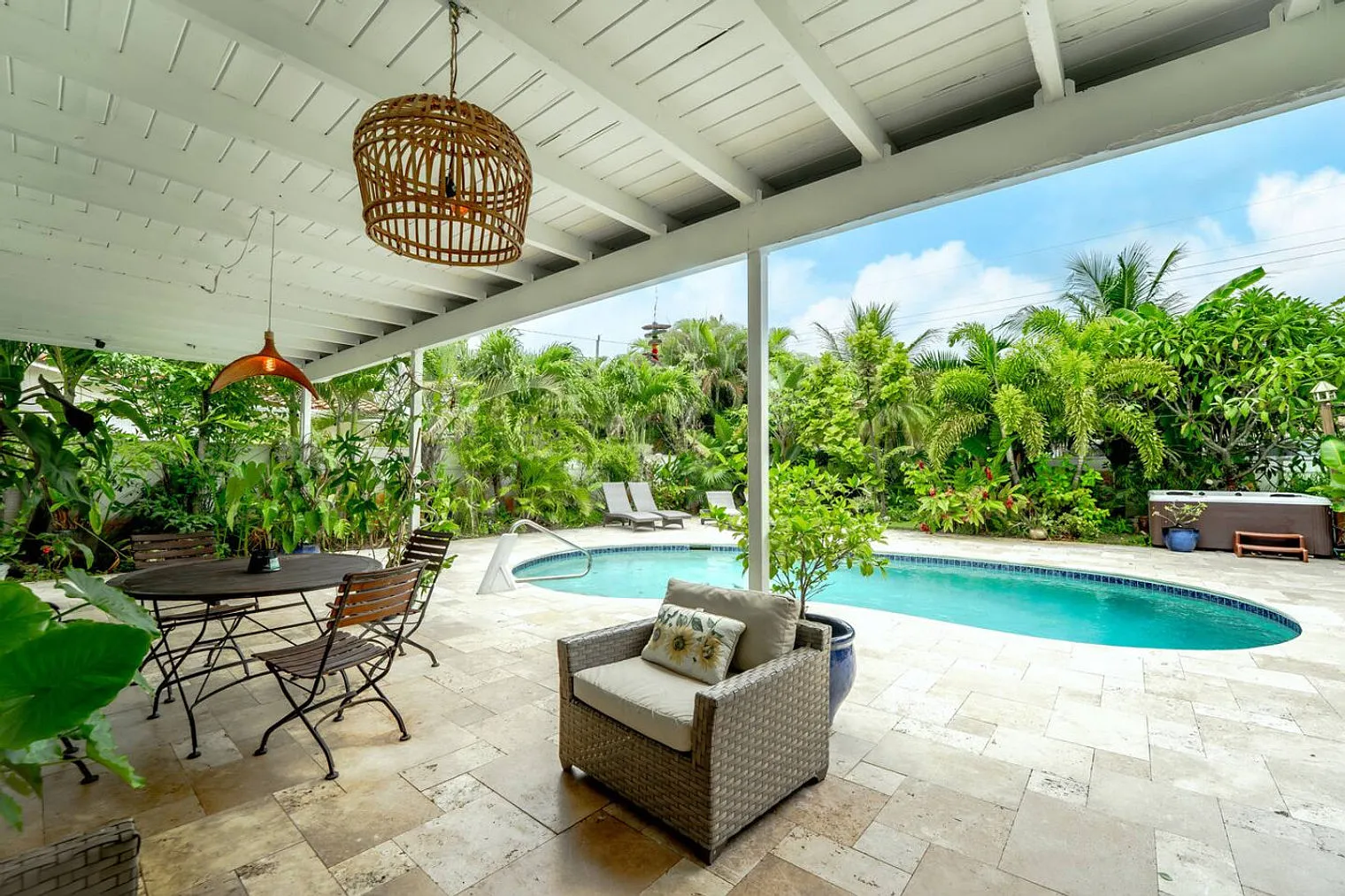 4 bed, 2.0 bath, $11,255 — Photo 4