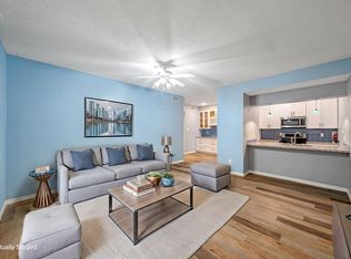 7095 N Holiday Dr, Galveston, TX 77550