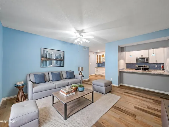 7095 N Holiday Dr, Galveston, TX 77550