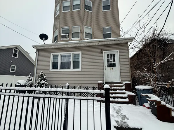 28 Paine Ave Floor 3, Irvington, NJ 07111