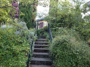 2110 E Mercer St, Seattle, WA 98112