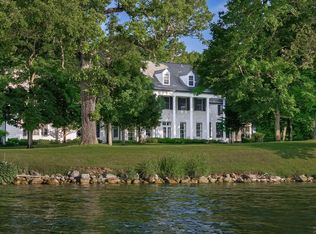 W3150 S Lakeshore Dr, Lake Geneva, WI 53147