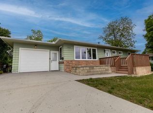 663 Service Rd, Paynesville, MN 56362