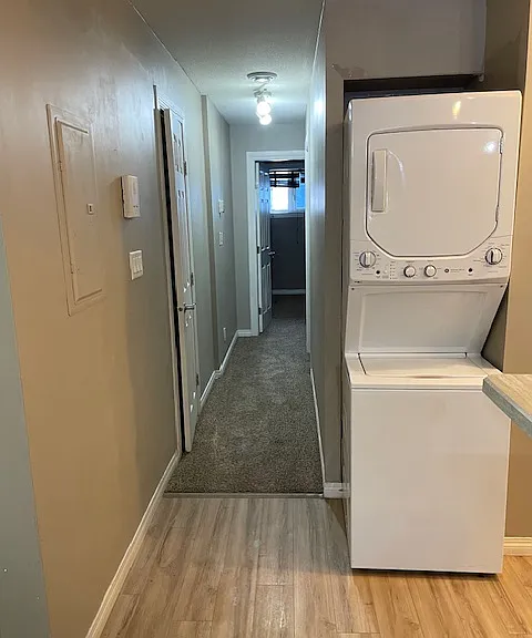 1936 Cameron St #1 — Photo 5