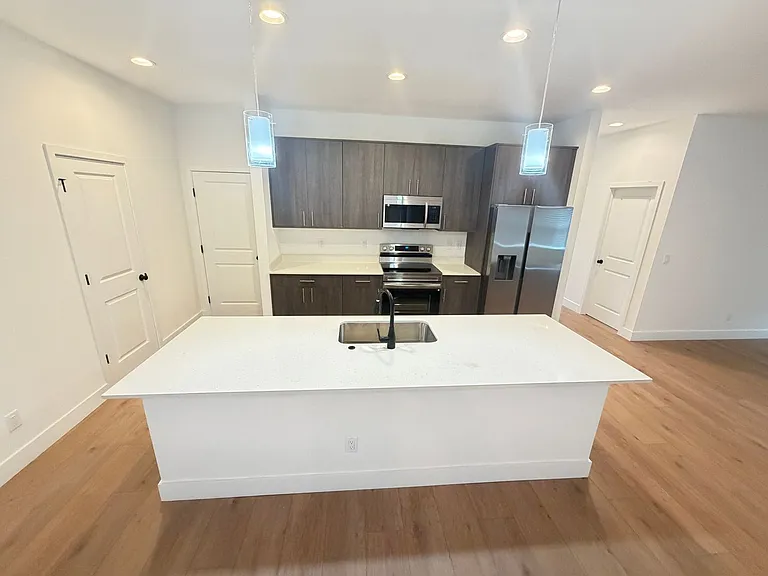 731 Schrader Ave SW — Photo 13