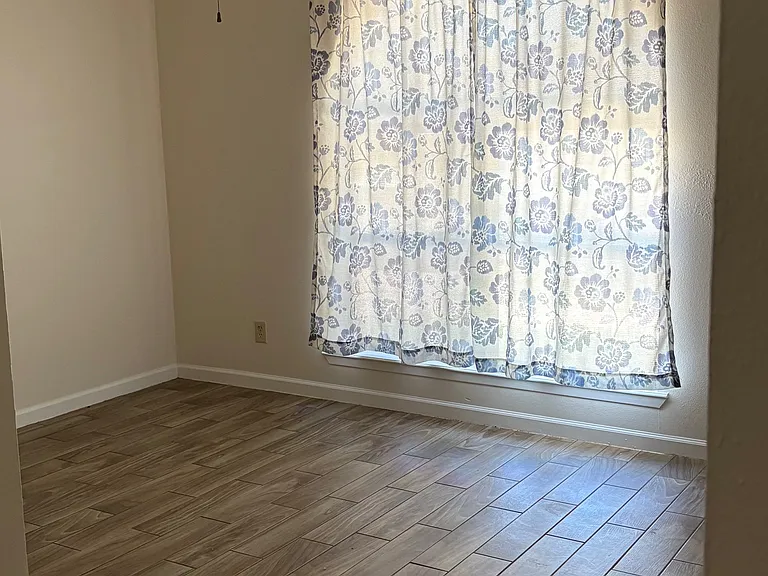 1309 Monte Vista Dr — Photo 6