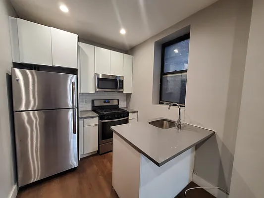 Rented by Douglas Elliman | media 18