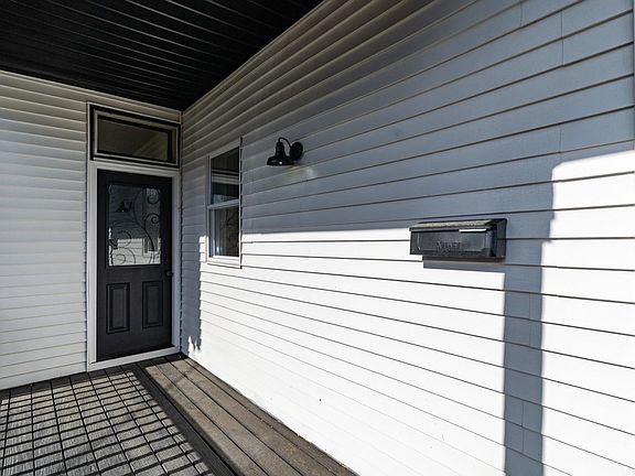 4th image of 1734 Cleveland Ave