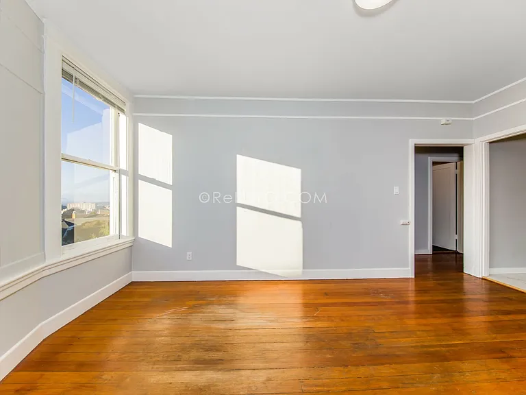 1019 Ashbury St #3 — Photo 4