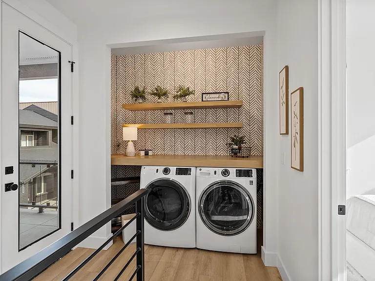 330 NE Quimby Ave #1 — Photo 28