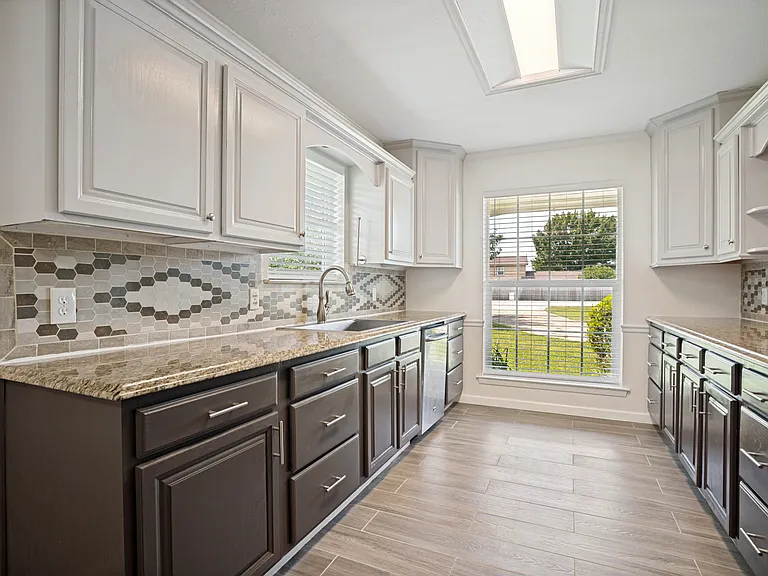 6355 Starnes Rd — Photo 7