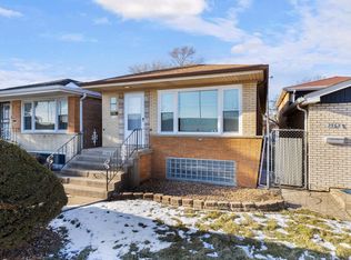 2964 W Columbus Ave, Chicago, IL 60652