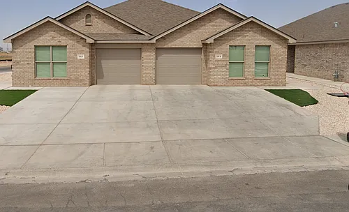 2101 N Texas Ave #2-B Photo 1