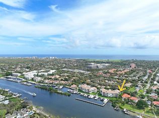 911 Oak Harbour Dr, Juno Beach, FL 33408