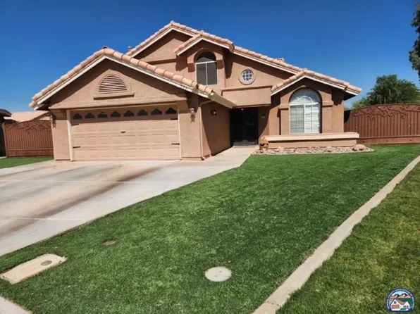 599 Wild Rose Ln, Imperial, CA 92251