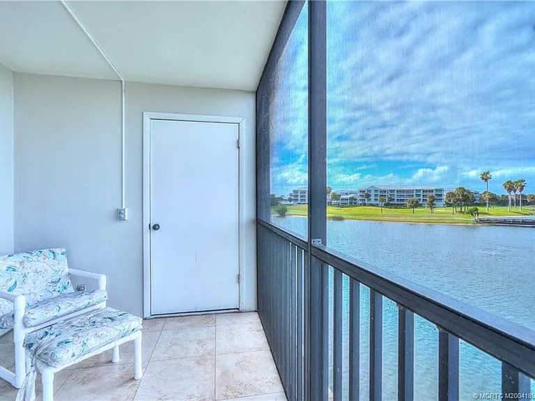 40 NE Plantation Rd #209 — Photo 35
