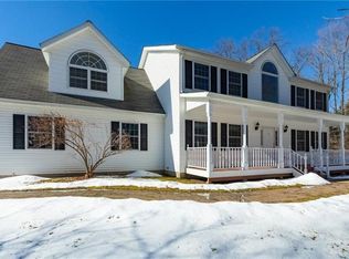 5 Roberts Rd, Wappingers Falls, NY 12590