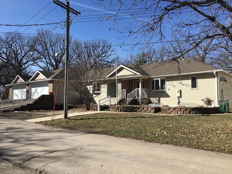 1st image of 105 Pillsbury Point