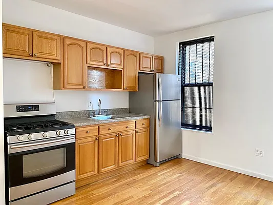 Rented by Parlor Real Estate Corp | media 14