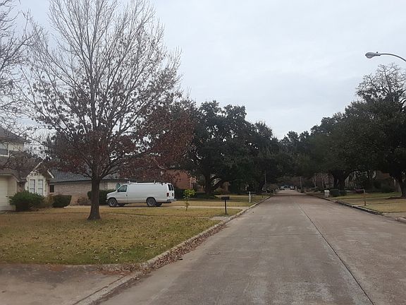 5th image of 12002 Oakcroft Dr