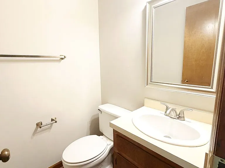 433 Creekway Dr — Photo 6