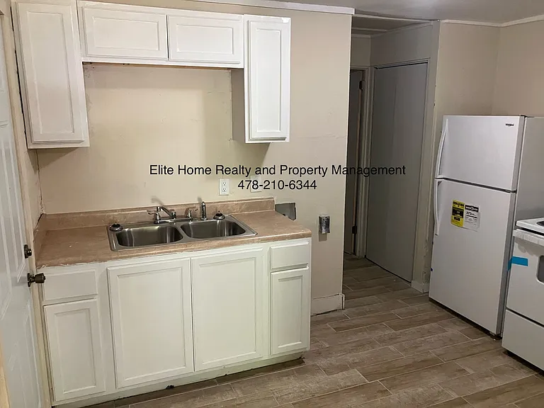 521 Hall St #1 — Photo 22