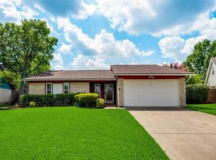 805 Via Bravo, Mesquite, TX 75150