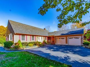 1 Fallbrook Cir, Middleboro, MA 02346