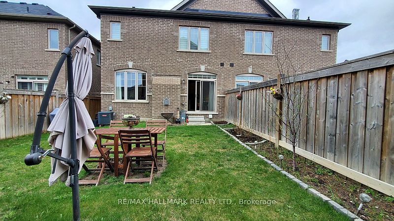 Aurora House for rent - 3 Bedrooms — photo 11