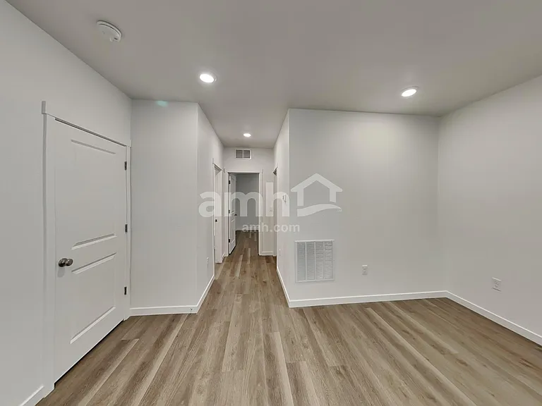 26199 E Calhoun Cir — Photo 23