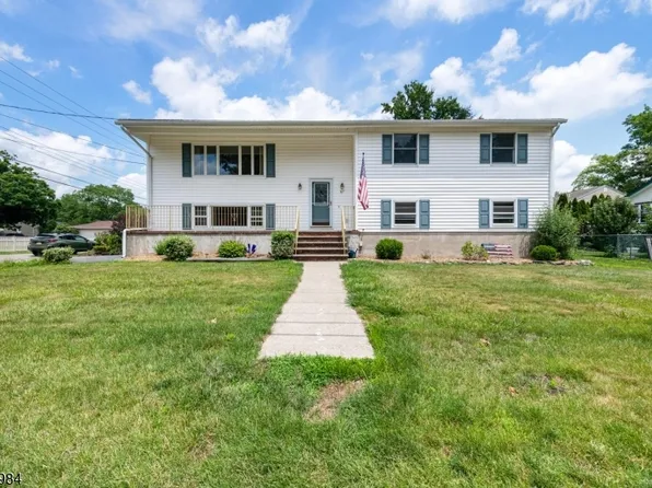 67 Greenbrook Dr, West Milford Twp., NJ 07480