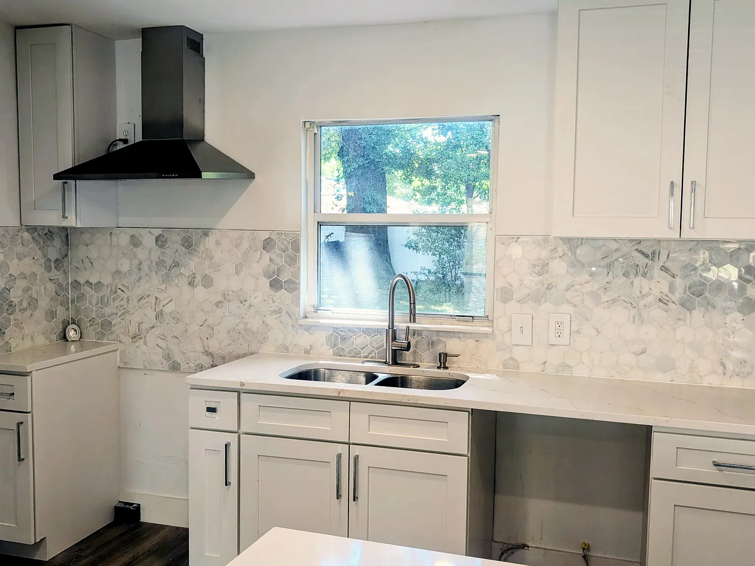 4 bed, 1344 sqft, $2,300 — Photo 3