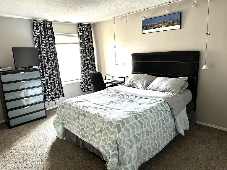 15 S 1st St #A1504 — Photo 8