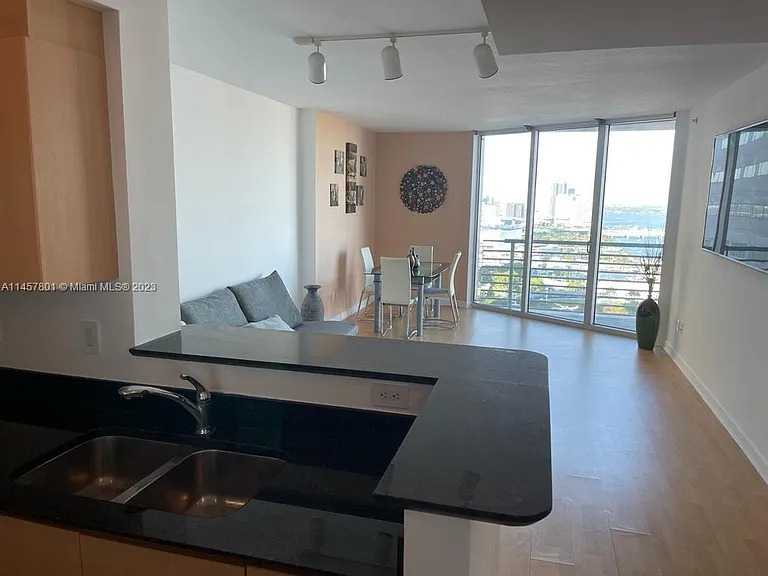 325 Biscayne Blvd #3716 — Photo 3
