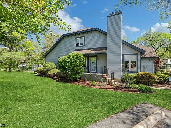 3rd image of 100 Easedale Rd #100
