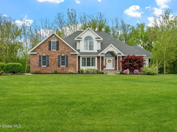 922 Shardon Court, Schenectady, NY 12306
