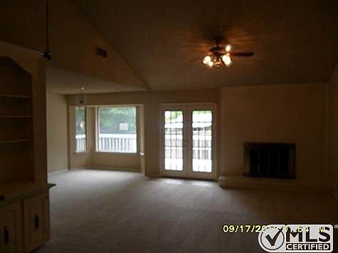 3rd image of 221 Meadowhill Dr