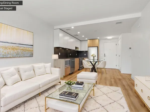 648 Lea Ave #407, Coquitlam, BC V3J 4H4