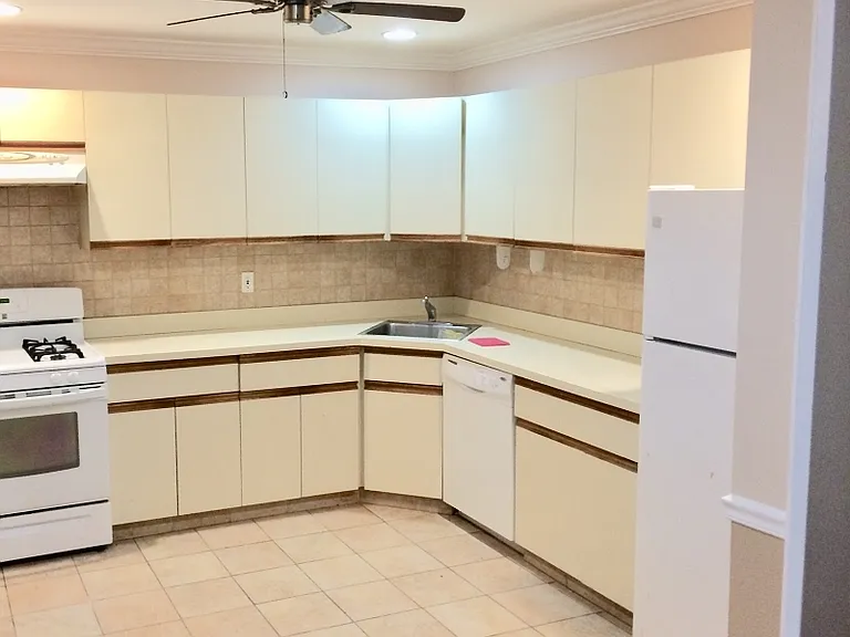 142 Totowa Rd #205 — Photo 3