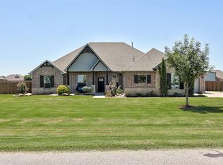 4700 Hillside Ln, Edmond, OK 73025