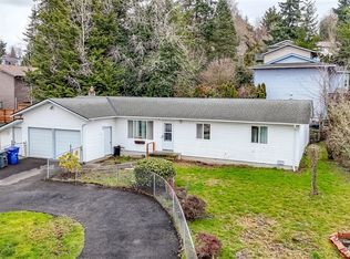 25916 14th Place S, Des Moines, WA 98198