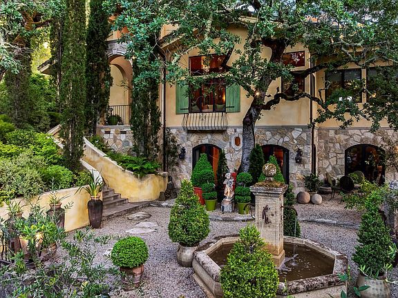 4th image of 2395 Pickett Road