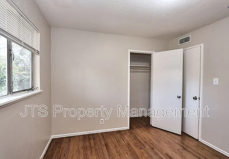 6565 S Land Park Dr — Photo 57